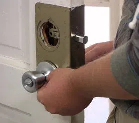 Cleveland Lock And Doors Cleveland, OH 216-606-9014 - 7a-Lock-Change